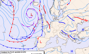 Figuur 2: weerkaart 27 juli, 12.00 uur UT. Met een ooststroming aan de zuidflank van het hogedrukgebied boven Scandinavië wordt extreem warme lucht aangevoerd.