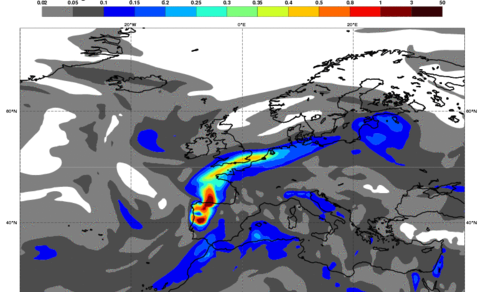 Beeld van de rookverspreiding boven Europa